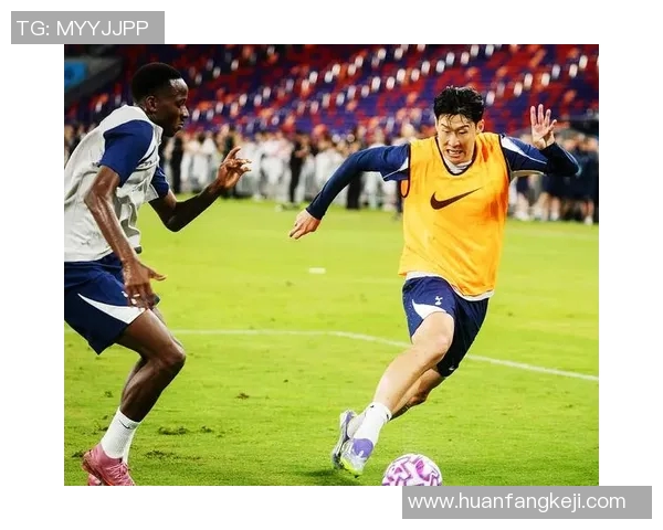 上看台的足球明星们如何影响球场内外的激情与梦想